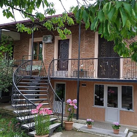 Elegant Hotel Kutaisi Bagian luar foto