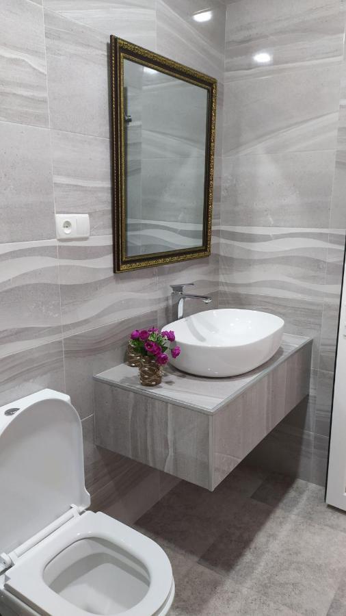 Elegant Hotel Kutaisi Bagian luar foto