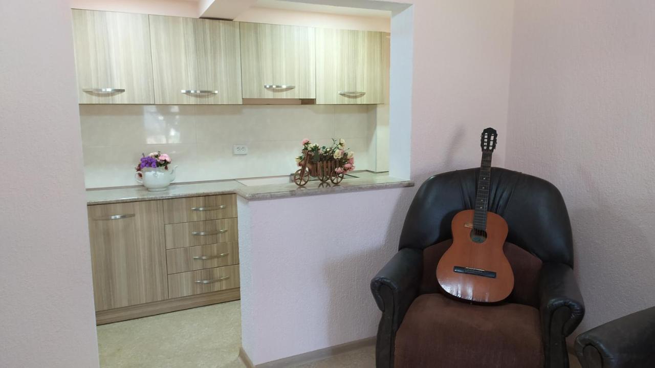 Elegant Hotel Kutaisi Bagian luar foto