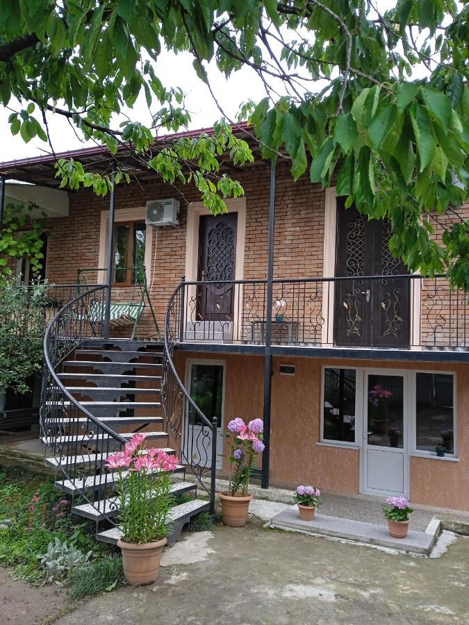 Elegant Hotel Kutaisi Bagian luar foto