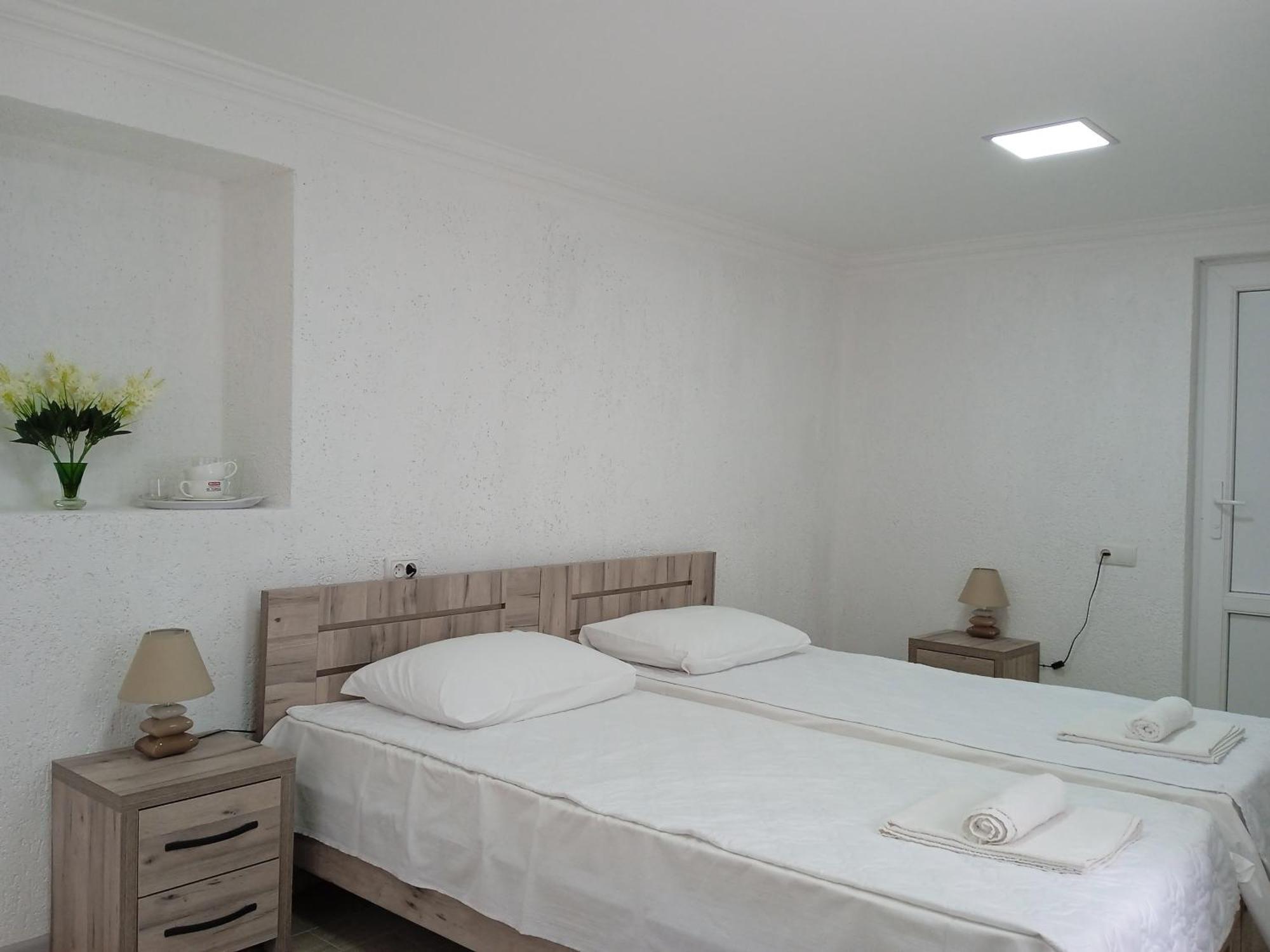 Elegant Hotel Kutaisi Bagian luar foto